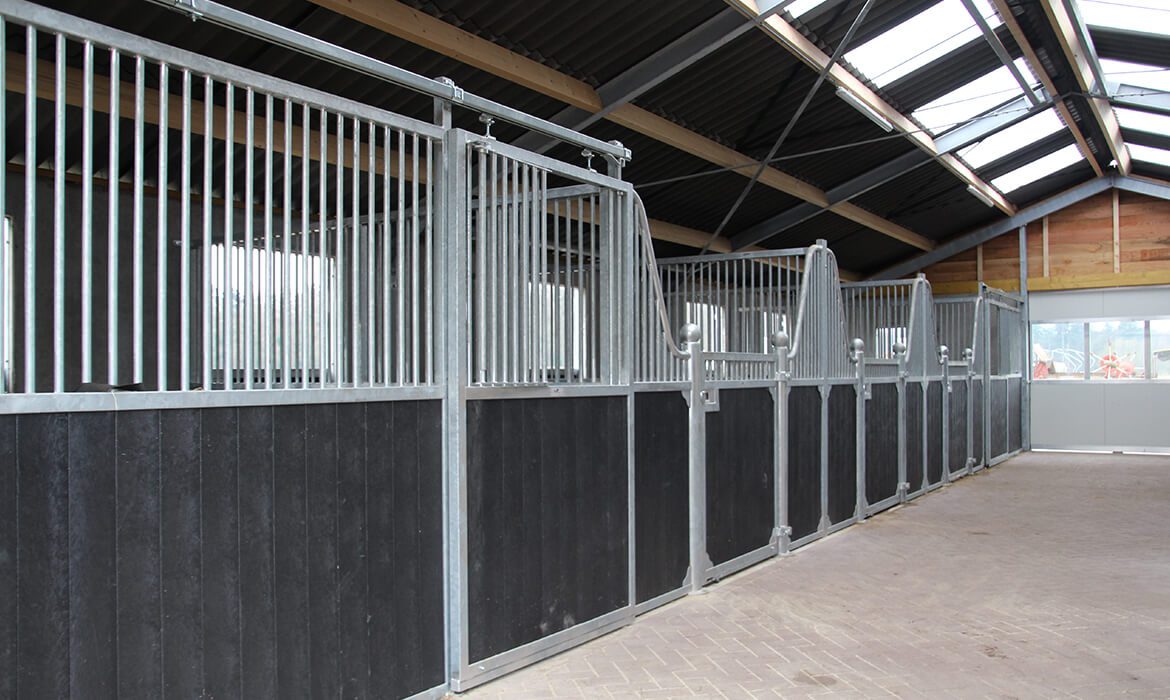 Stalltüren für vorgefertigte Mauerwerkswände