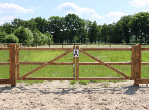 Reitplatztor - Doppel Holztor